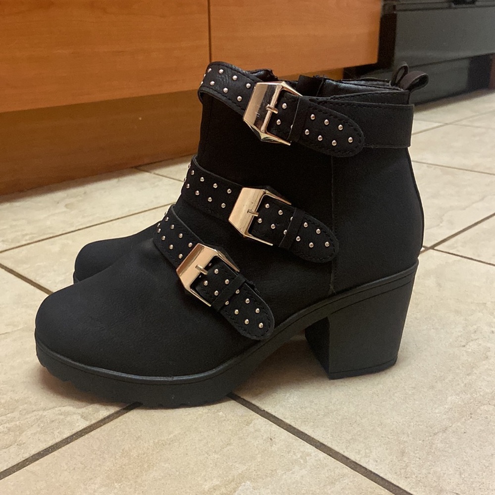 Heeled Booties - Picture 3 of 4